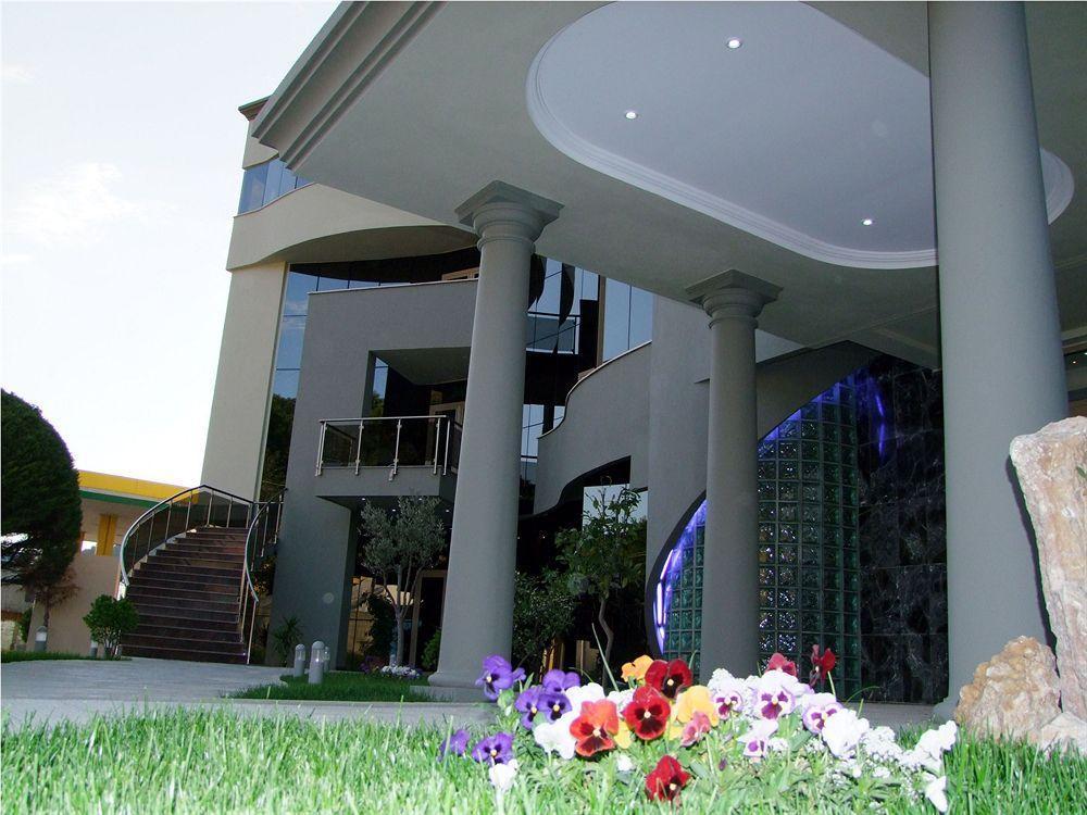 Green House Hotel & Restaurant Tiranë Ngoại thất bức ảnh