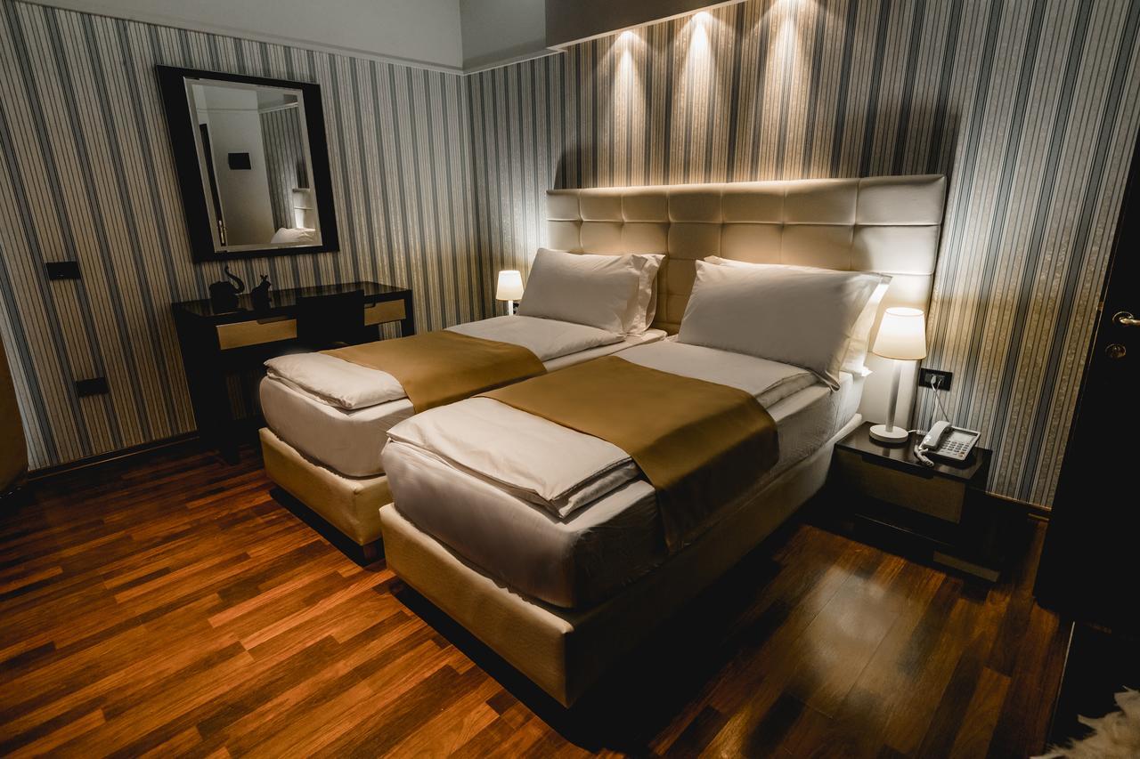 Green House Hotel & Restaurant Tiranë Ngoại thất bức ảnh