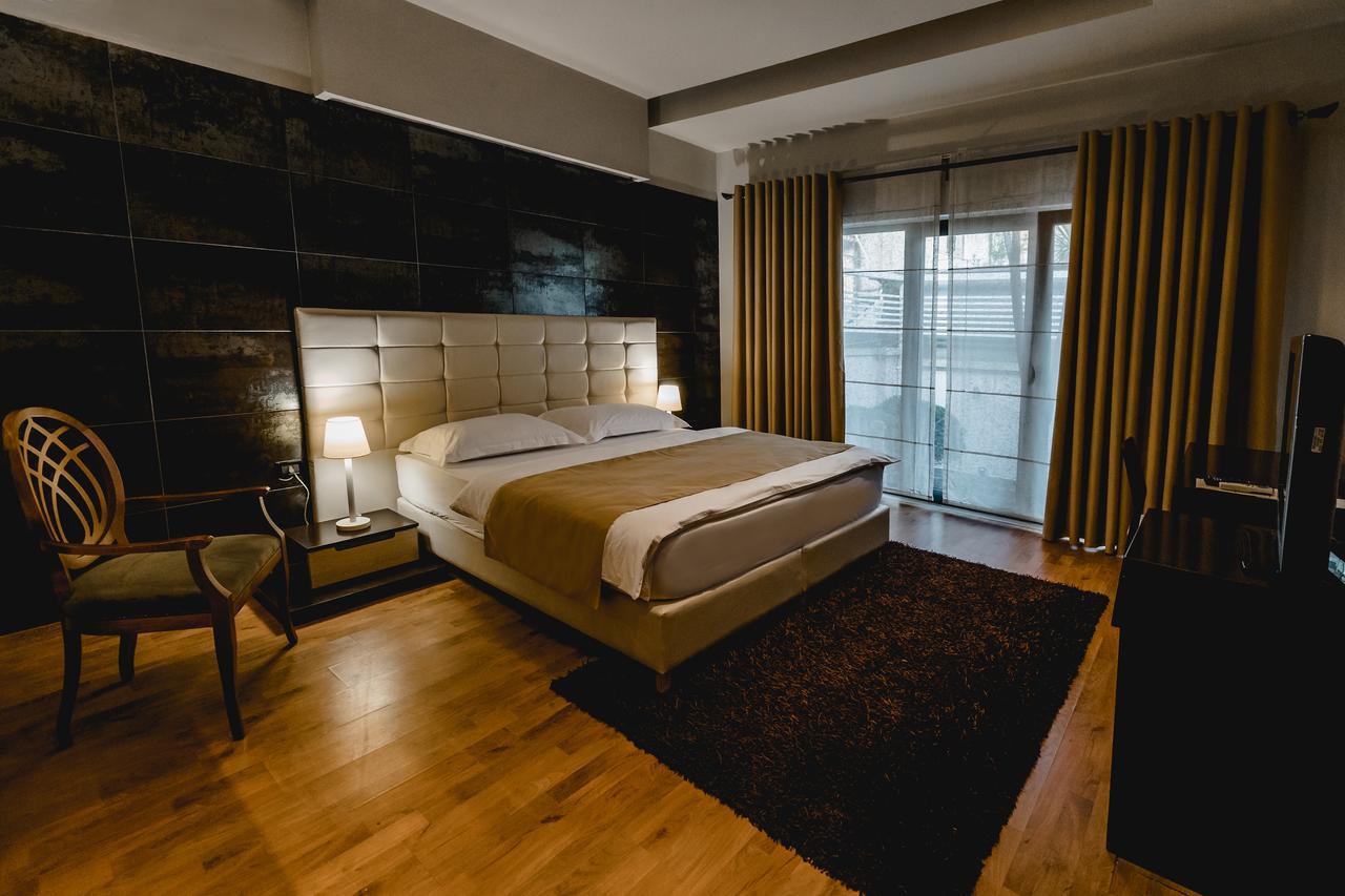 Green House Hotel & Restaurant Tiranë Ngoại thất bức ảnh