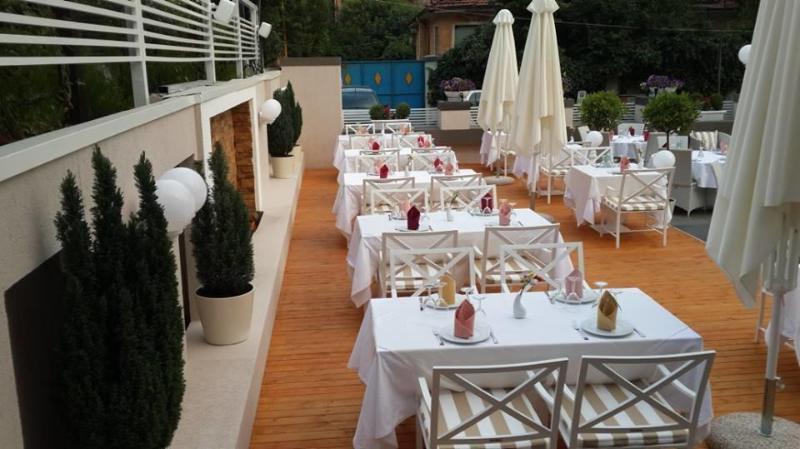 Green House Hotel & Restaurant Tiranë Ngoại thất bức ảnh