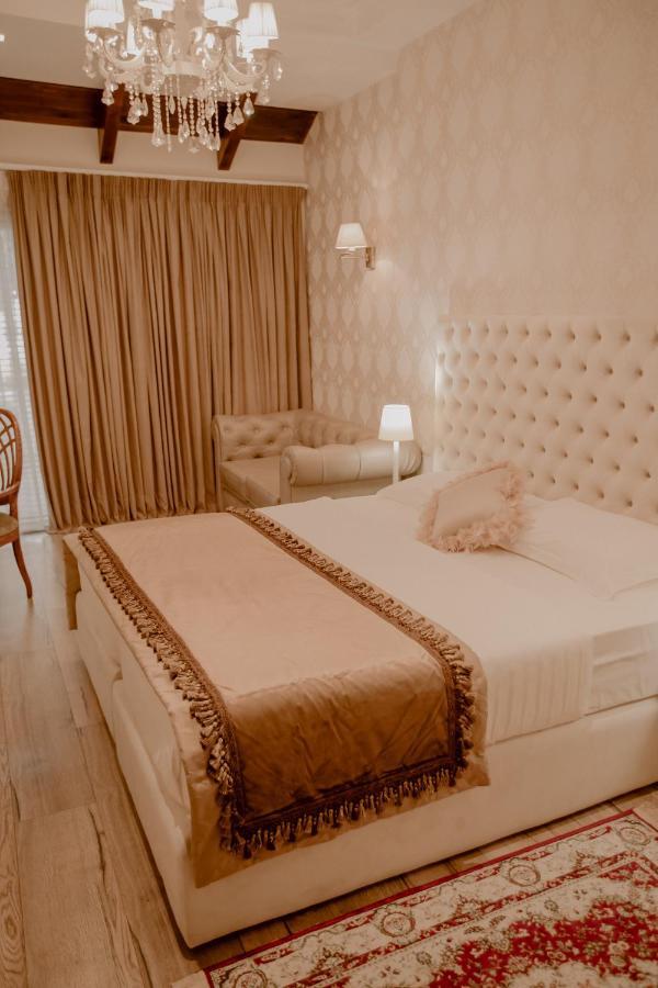 Green House Hotel & Restaurant Tiranë Ngoại thất bức ảnh