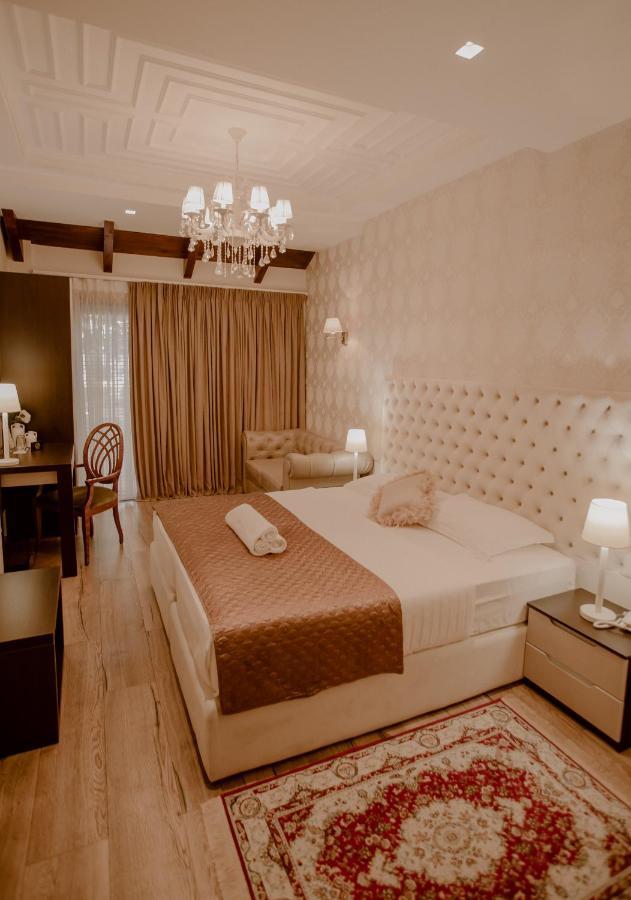 Green House Hotel & Restaurant Tiranë Ngoại thất bức ảnh