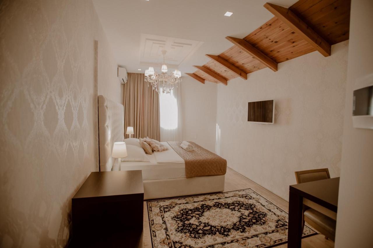 Green House Hotel & Restaurant Tiranë Ngoại thất bức ảnh