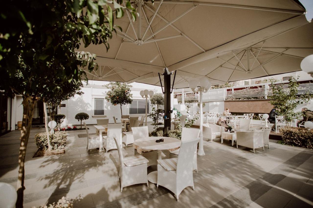 Green House Hotel & Restaurant Tiranë Ngoại thất bức ảnh