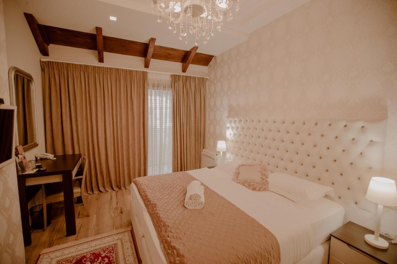 Green House Hotel & Restaurant Tiranë Ngoại thất bức ảnh