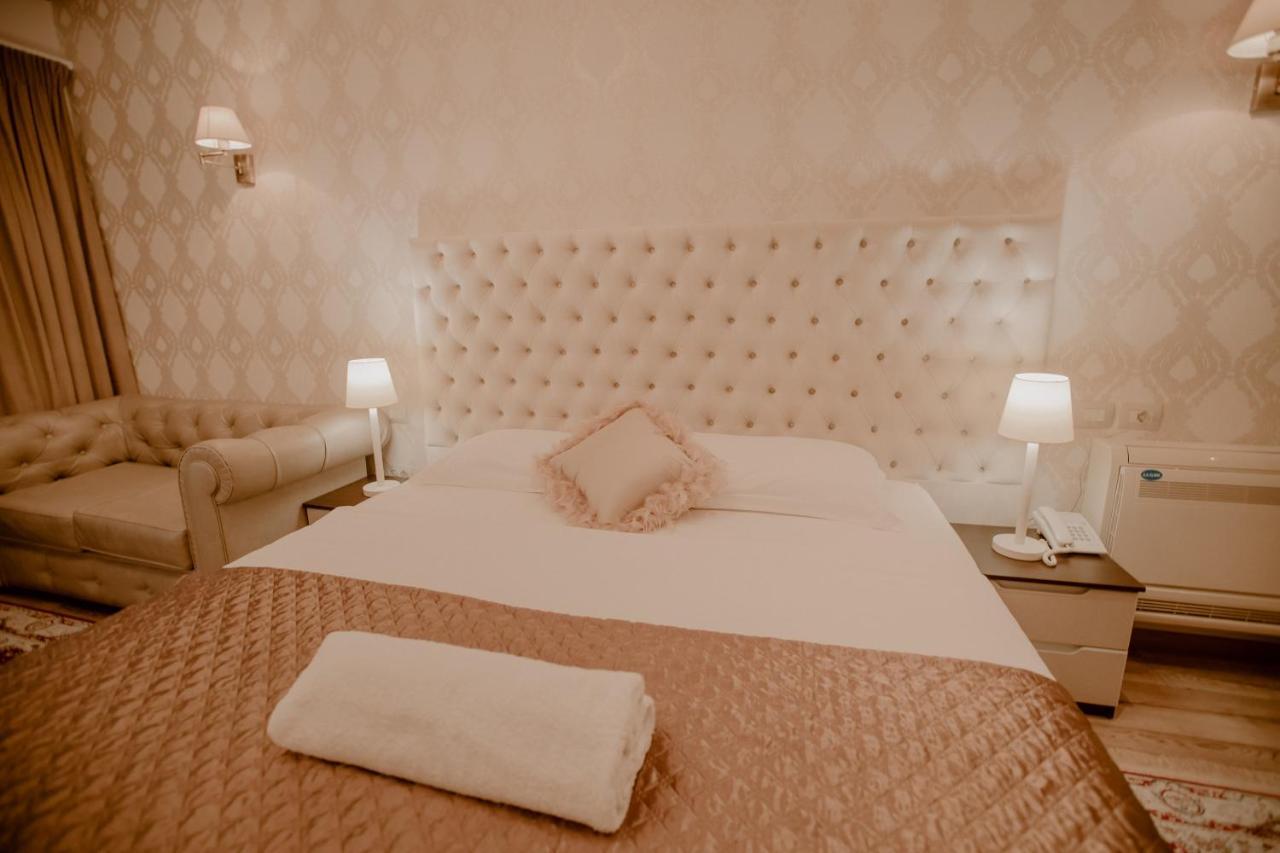 Green House Hotel & Restaurant Tiranë Ngoại thất bức ảnh